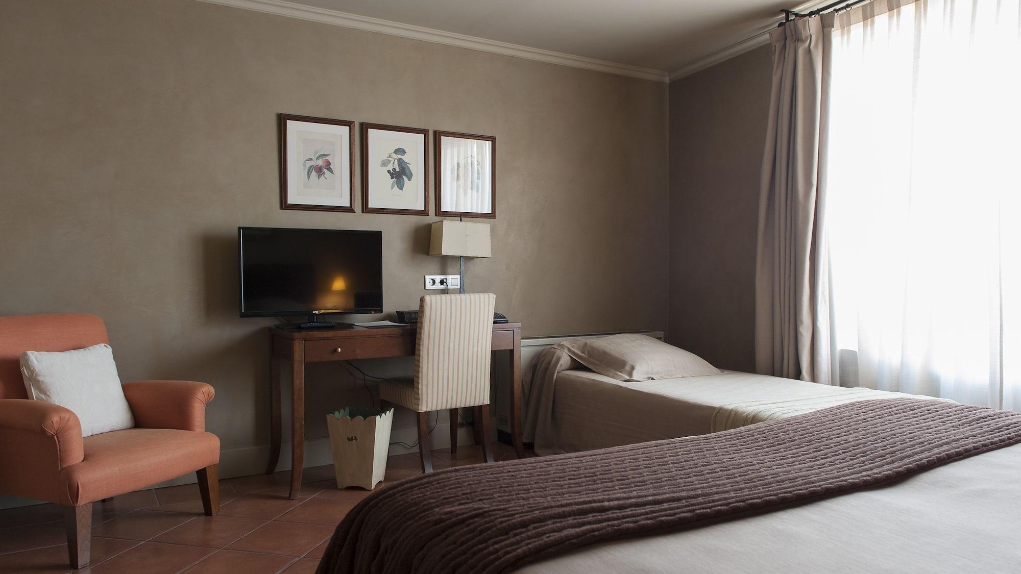 Bremon Boutique Hotel By Duquessa Hotel Collection Кардона Екстер'єр фото