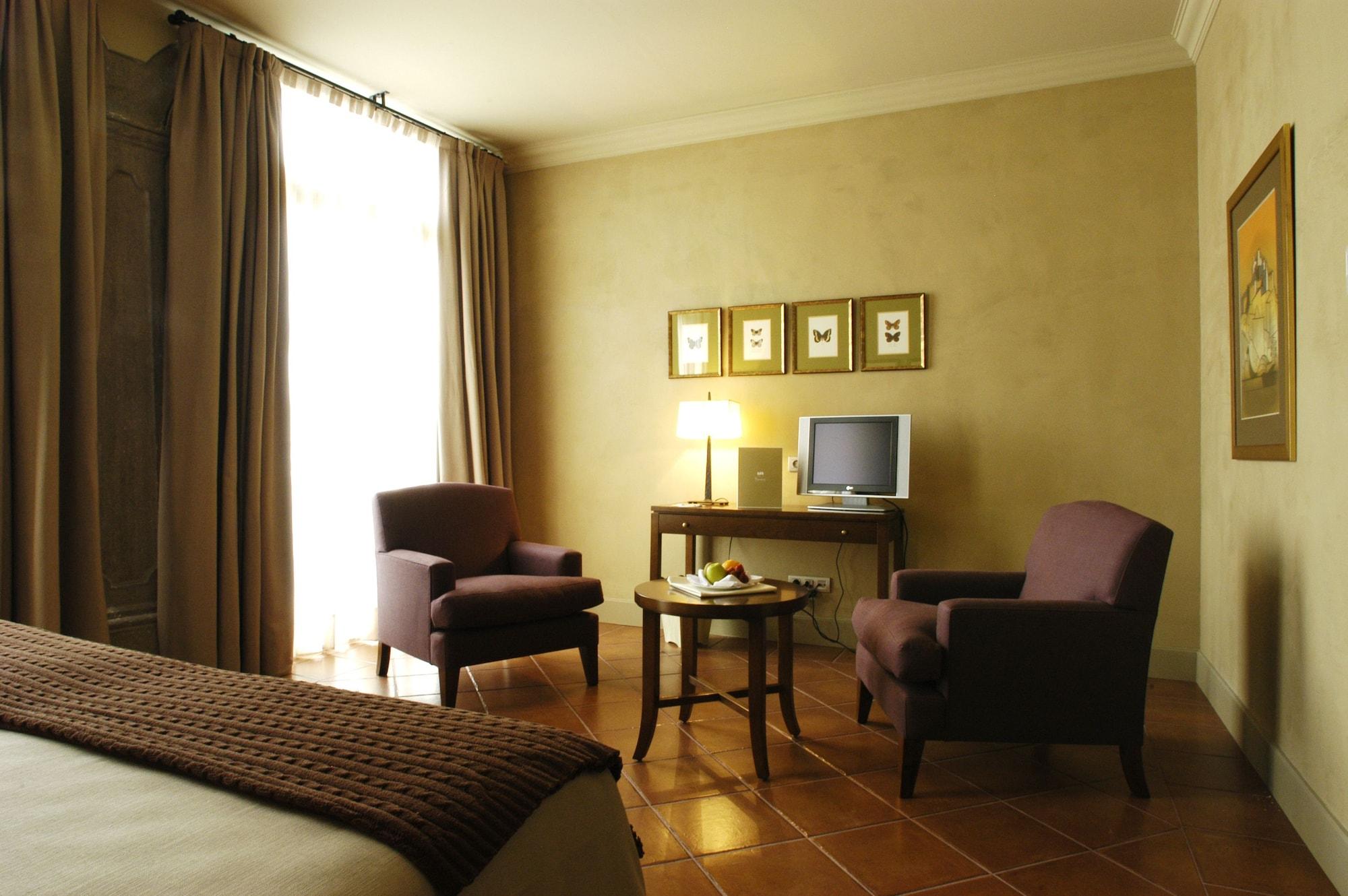 Bremon Boutique Hotel By Duquessa Hotel Collection Кардона Екстер'єр фото