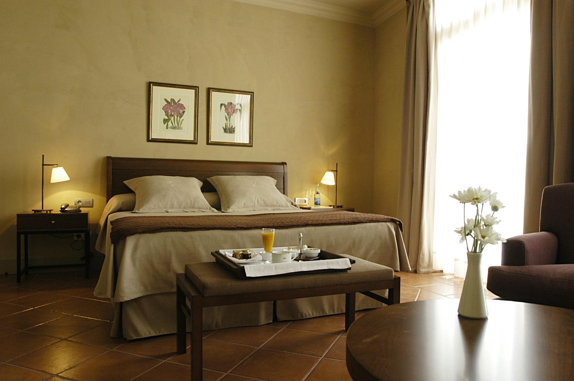 Bremon Boutique Hotel By Duquessa Hotel Collection Кардона Номер фото