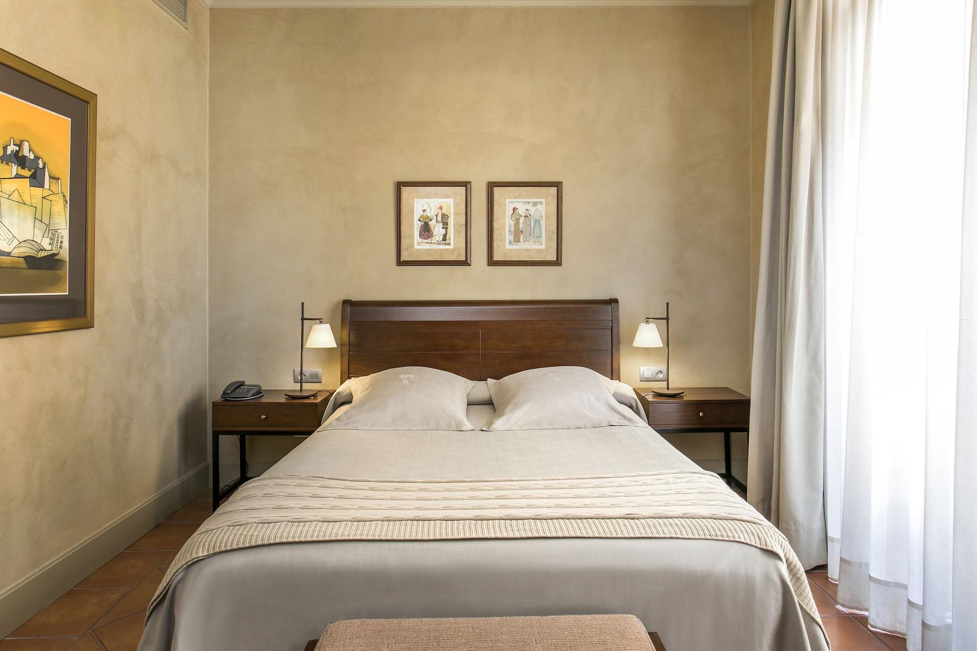 Bremon Boutique Hotel By Duquessa Hotel Collection Кардона Екстер'єр фото