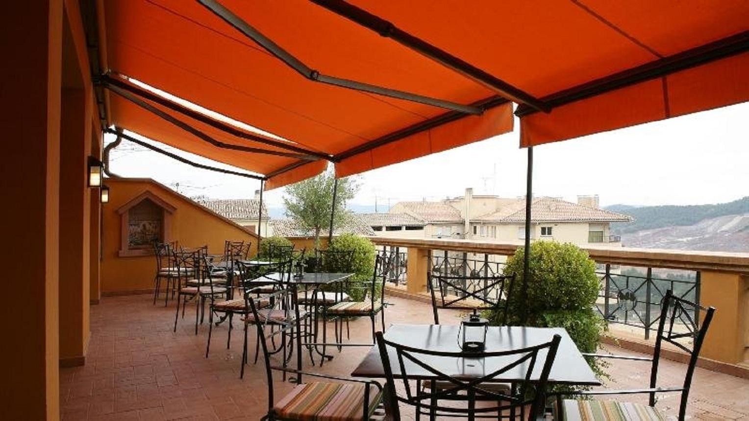 Bremon Boutique Hotel By Duquessa Hotel Collection Кардона Ресторан фото