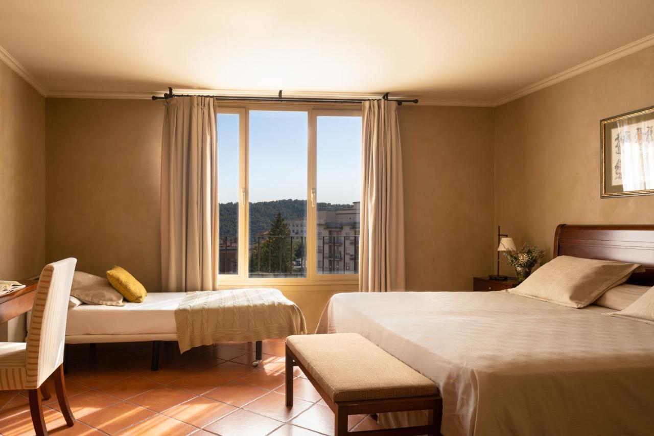 Bremon Boutique Hotel By Duquessa Hotel Collection Кардона Екстер'єр фото
