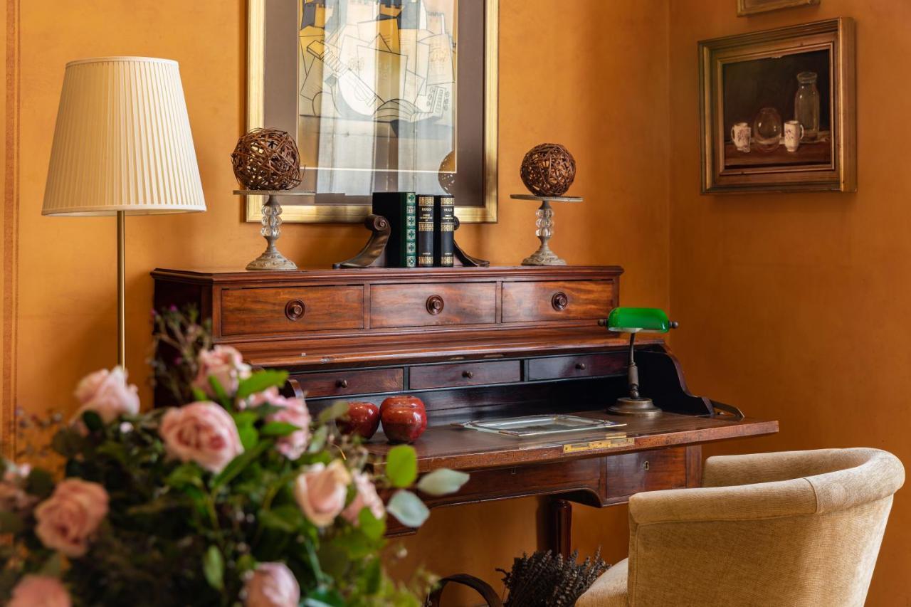 Bremon Boutique Hotel By Duquessa Hotel Collection Кардона Екстер'єр фото