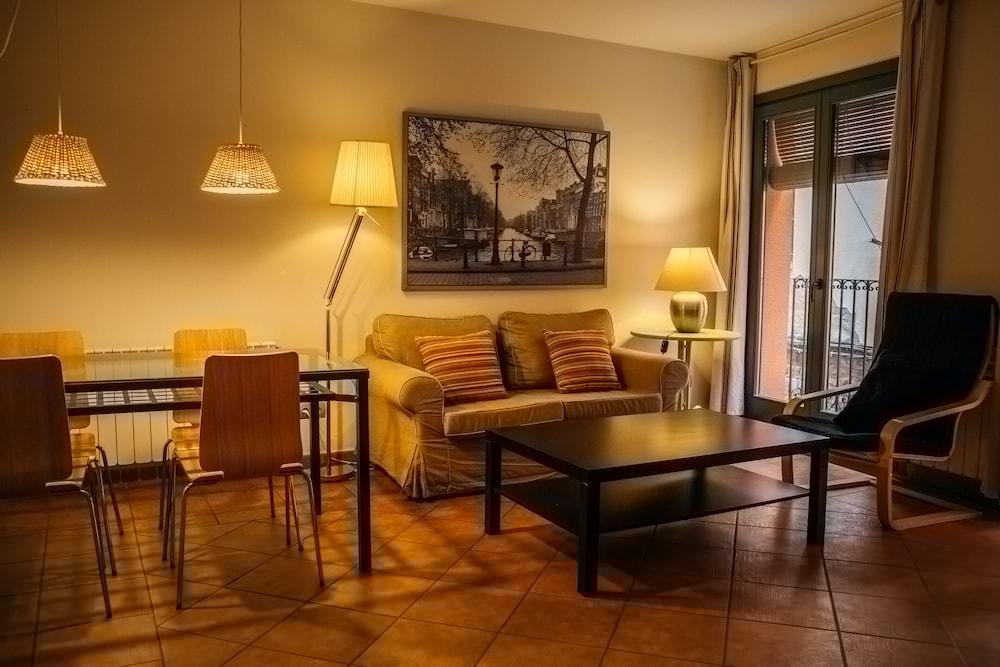 Bremon Boutique Hotel By Duquessa Hotel Collection Кардона Екстер'єр фото