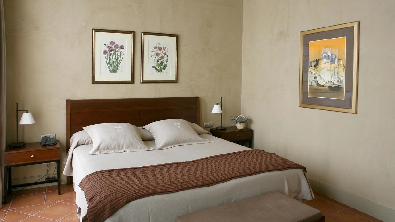 Bremon Boutique Hotel By Duquessa Hotel Collection Кардона Екстер'єр фото