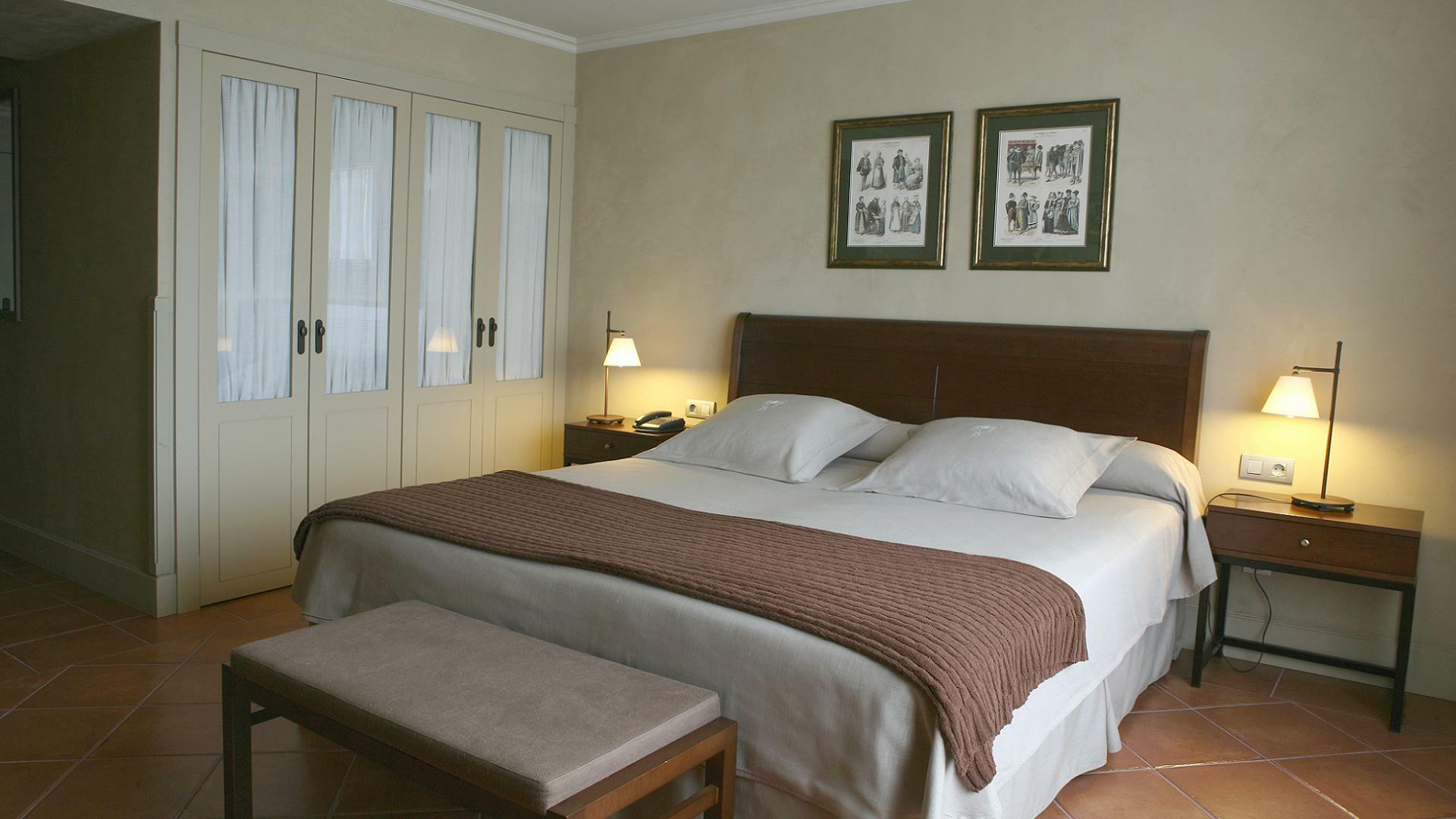 Bremon Boutique Hotel By Duquessa Hotel Collection Кардона Екстер'єр фото